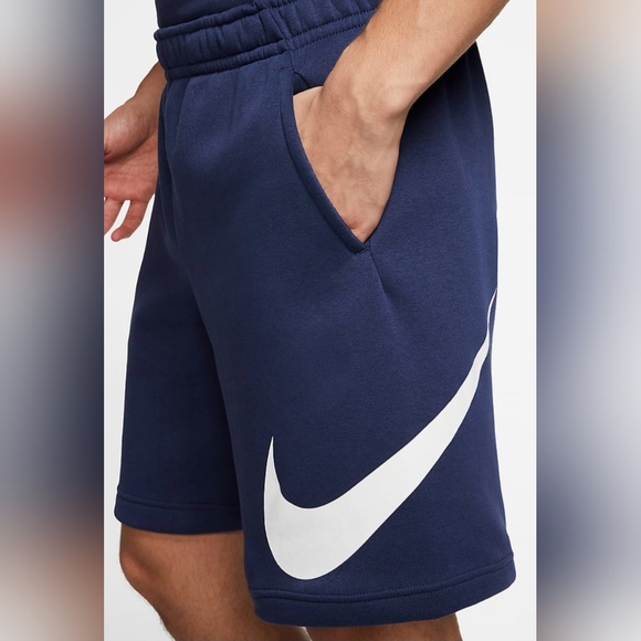 Nike Spotswear Club Graphic Shorts (M) - Picture 4 of 6
